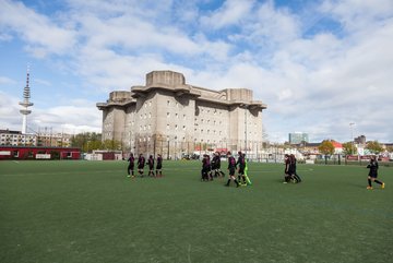 Album: wBJ St.Pauli am 23.4.17 - B-Juniorinnen St.Pauli - C-Juniorinnen SV Steinhorst : Ergebnis: 1:2